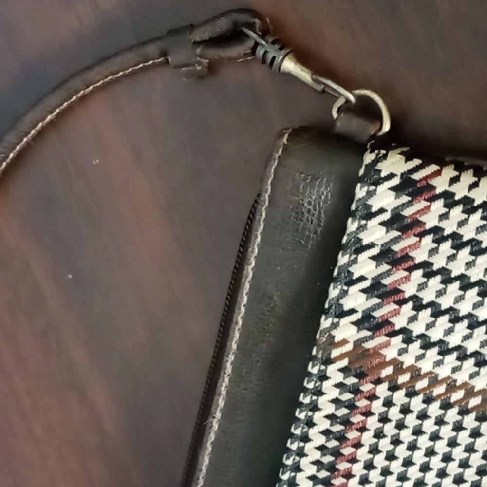 Villager (Liz Claiborne Company) Mini 1 Zipper and Side Pouch Travel Pouch - Picture 3 of 6
